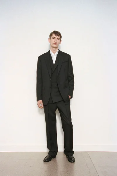 Look 11
